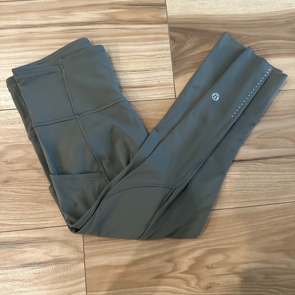 Lululemon Fast & Free 19" Crop Grey Sage Size 4
